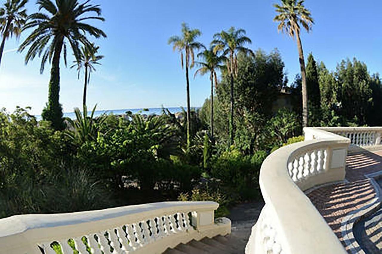 Winter Palace Menton Exterior photo