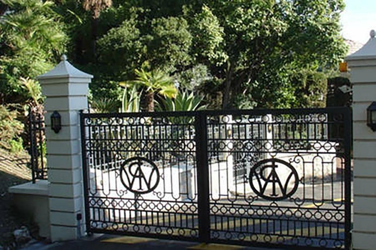 Winter Palace Menton Exterior photo