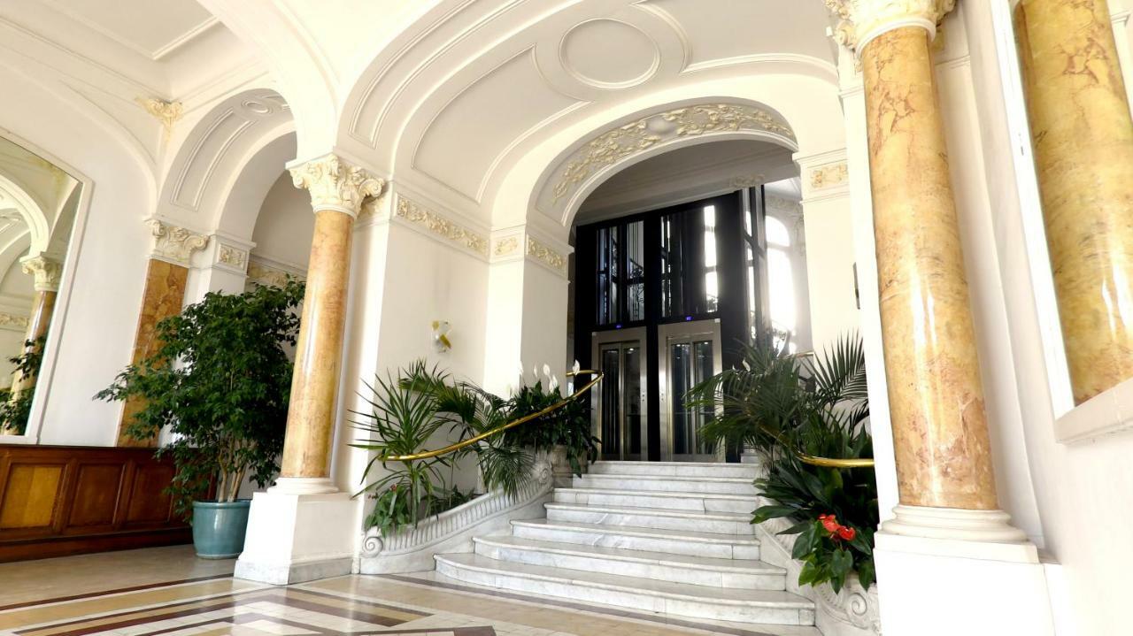 Winter Palace Menton Exterior photo